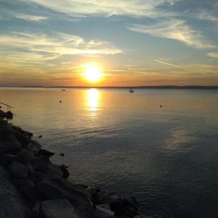 Kardos Apartamento *