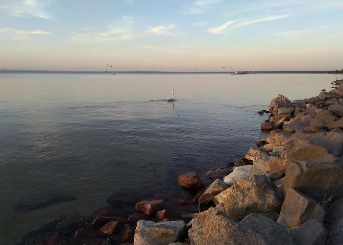 Kardos アパート シオーフォク