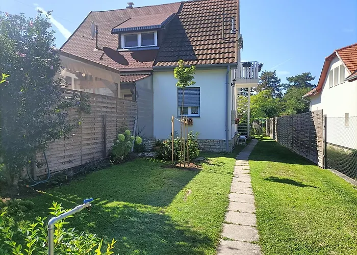 Kardos アパート シオーフォク