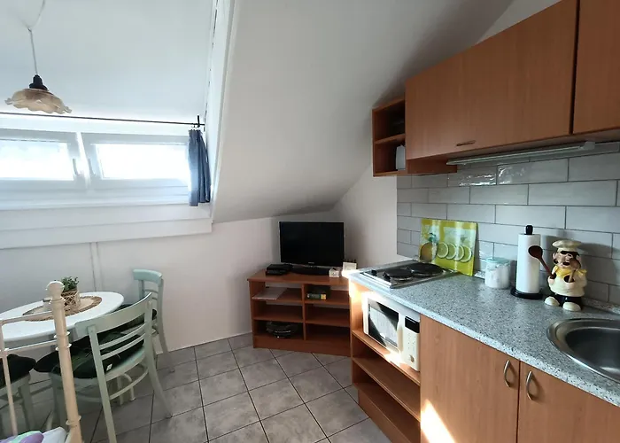 Kardos * שיופוק